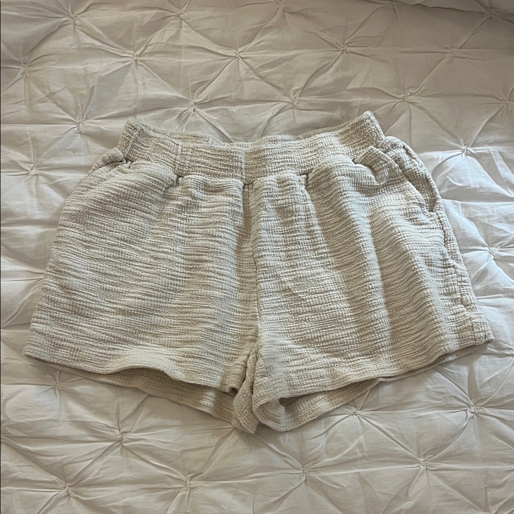 Madewell Women's Cream Textured Shorts
